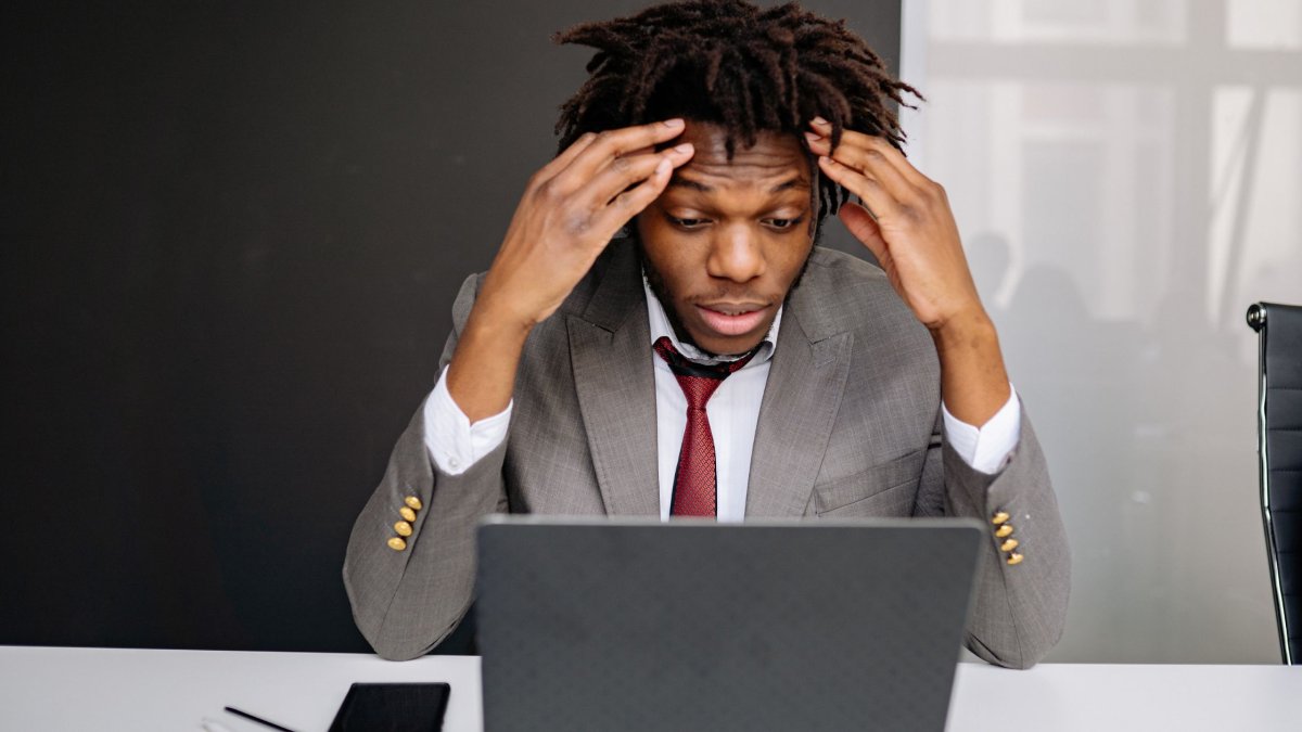 The Drawbacks of DIY Site Builders for Small Businesses